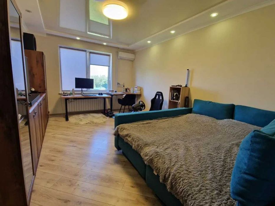 Двустаен имот в кв.Яворов