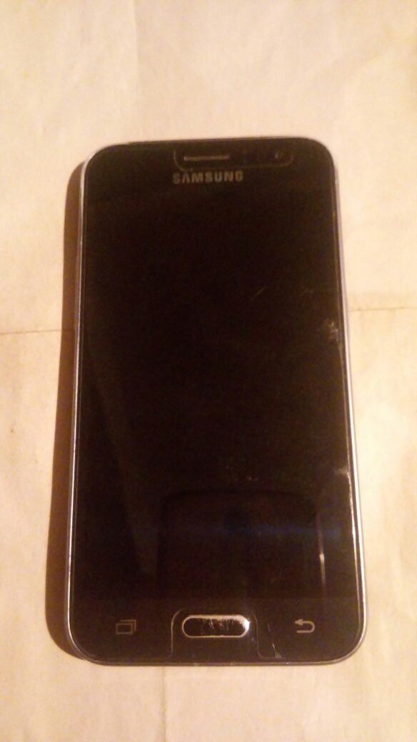 Чехол от смартфона Samsung Galaxy J1 2016 телефона