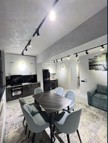 Срочно  Продаётся  ШРуставели 1в2/4/4 евро ремонт с мебелью техникой !