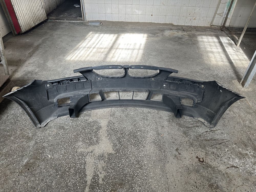 BMW E60 предна броня