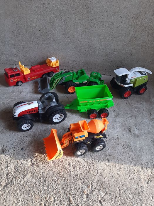 Тракторчета и Фадроми