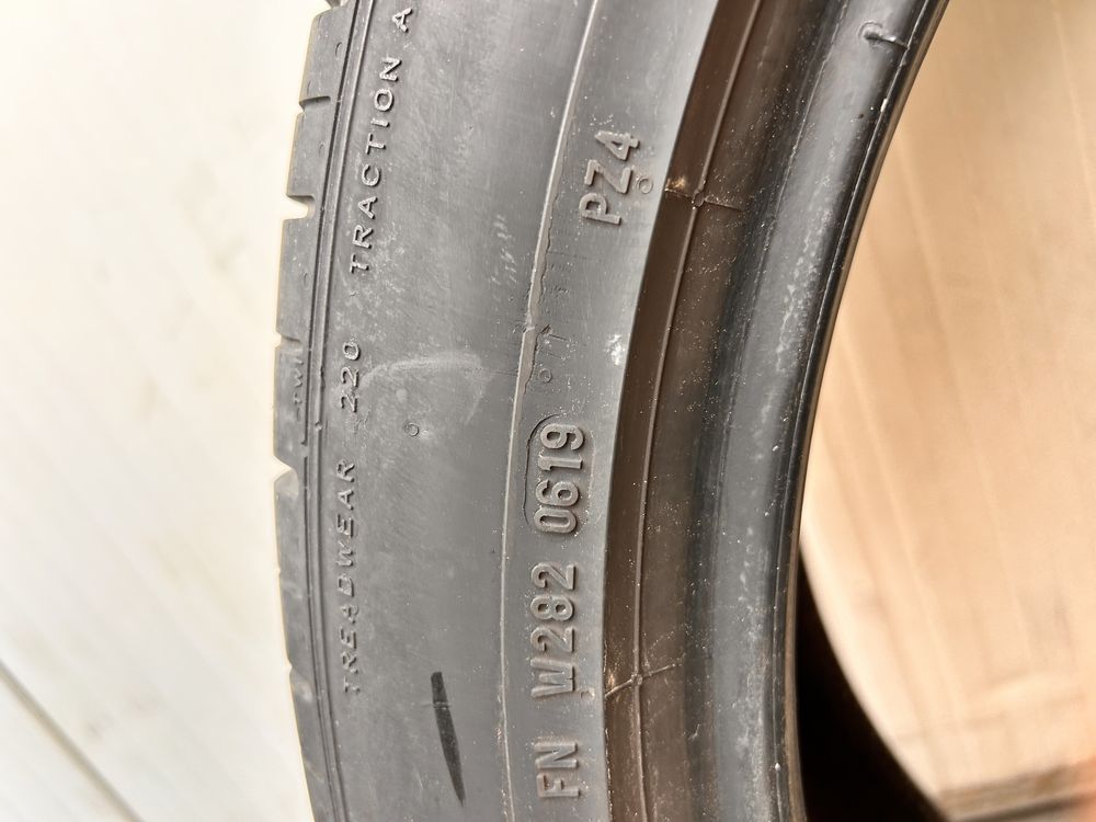 285/40/21 Pirelly