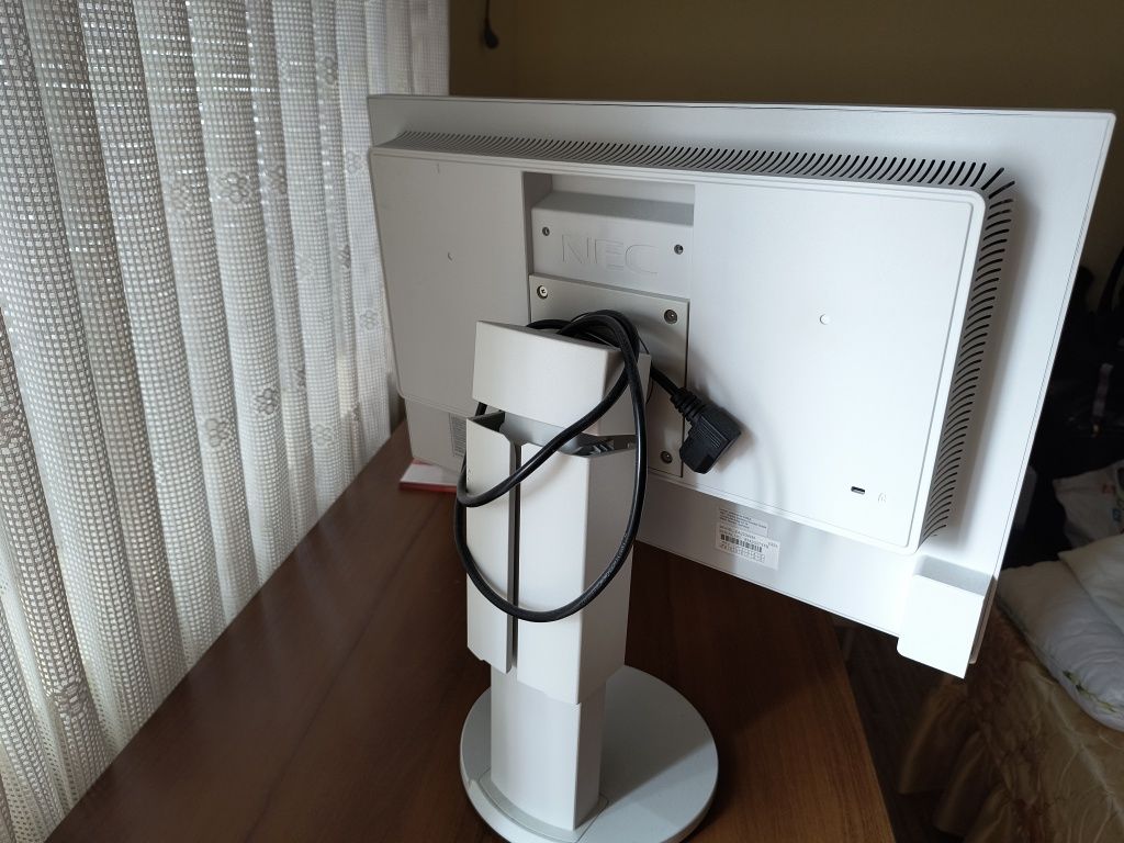 NEC multisync EA монитор