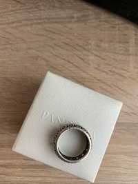 Сребърен пръстен на Pandora в размер 50