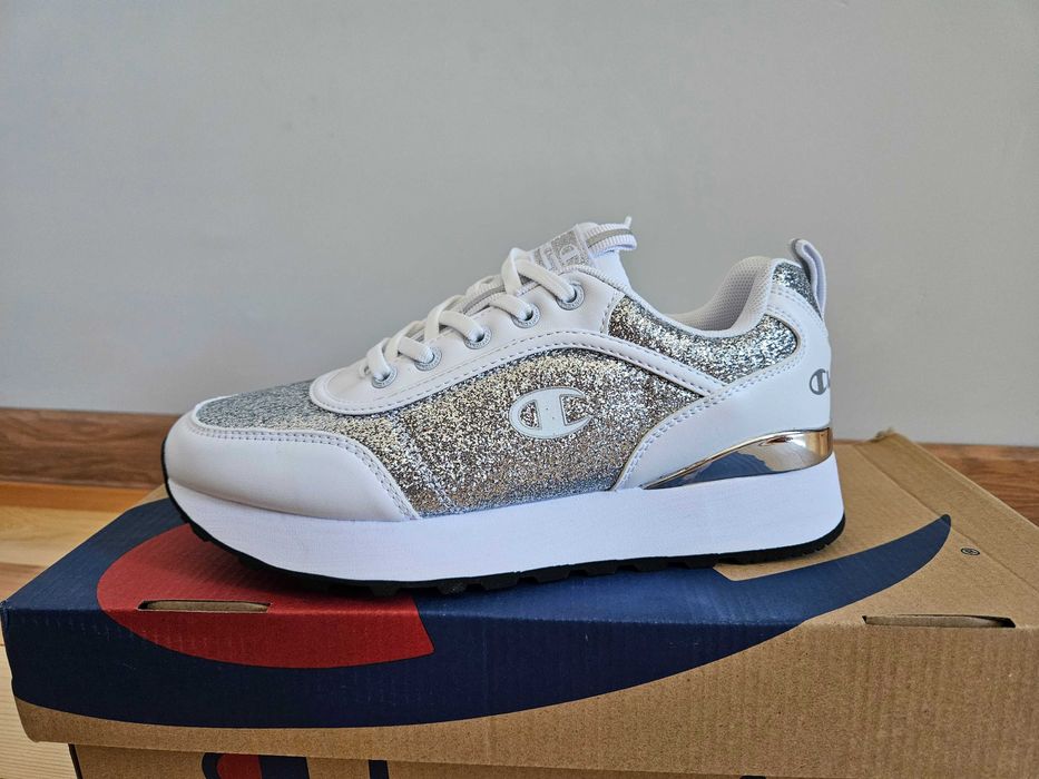 Дамски обувки Champion 39