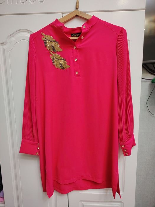 Двойка, нарядная, плисерованная .