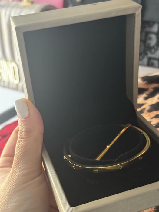 Оригинална гривна Cartier