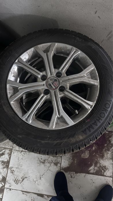 Продам колесо кио рио………….