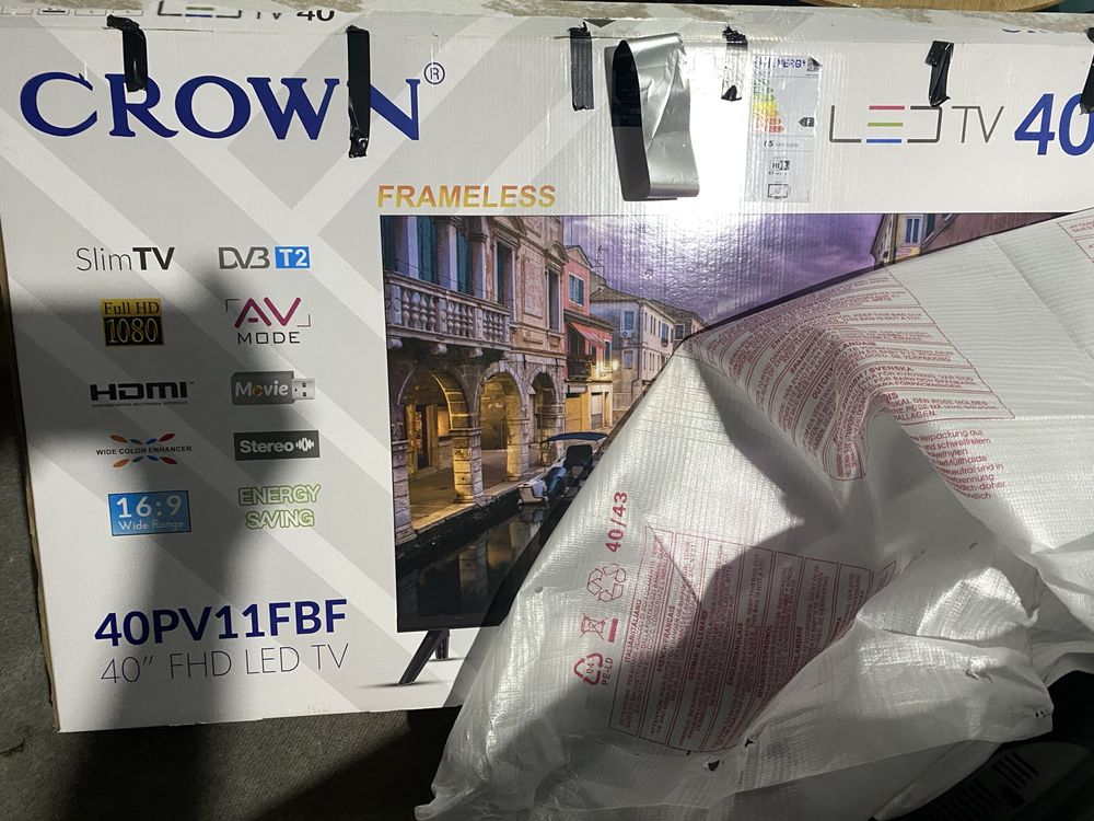 Телевизори Crown за части със гаранции са и дистанционни