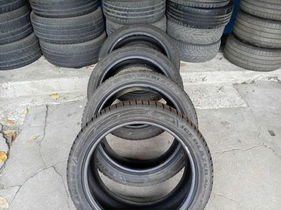 Зимни гуми Sailun 245/45/19 102 W ДОТ 23 7мм.