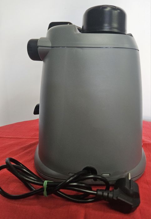 Aparat de cafea espressor  De Longhi MC 8