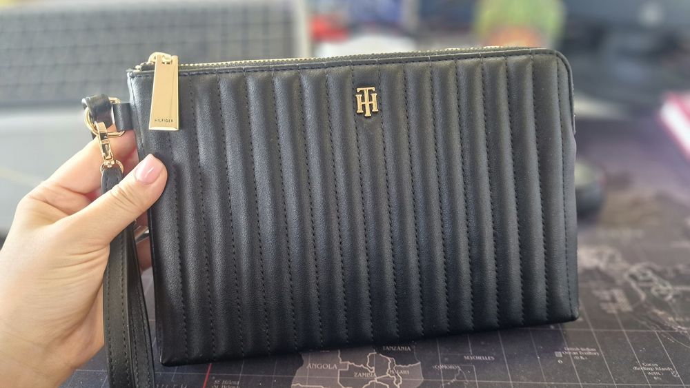 Сумка клатч Tommy Hilfiger оригинал