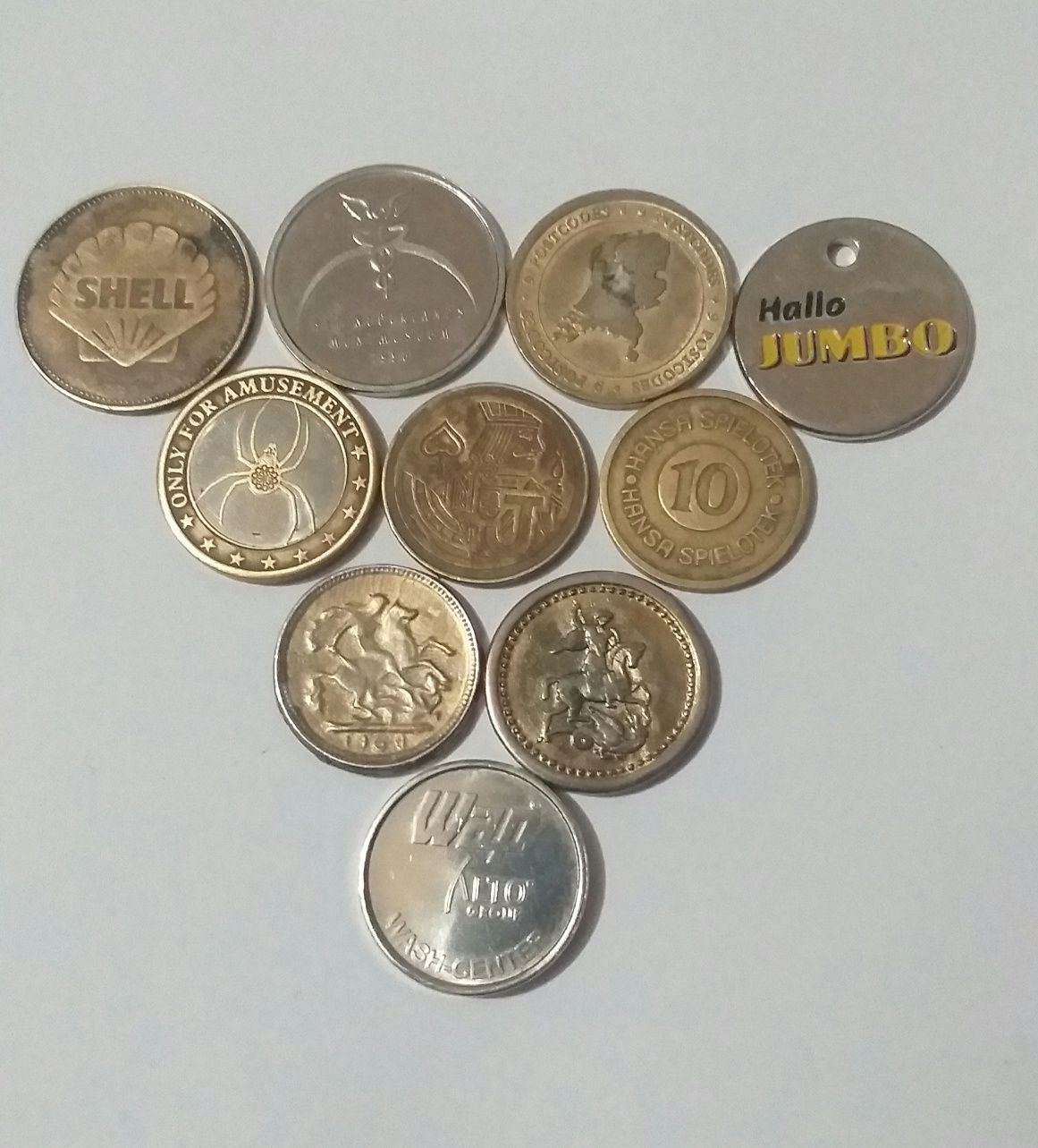 Лот жетони + подарък
