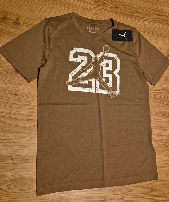 Jordan тениска! Нова! 163-175 см