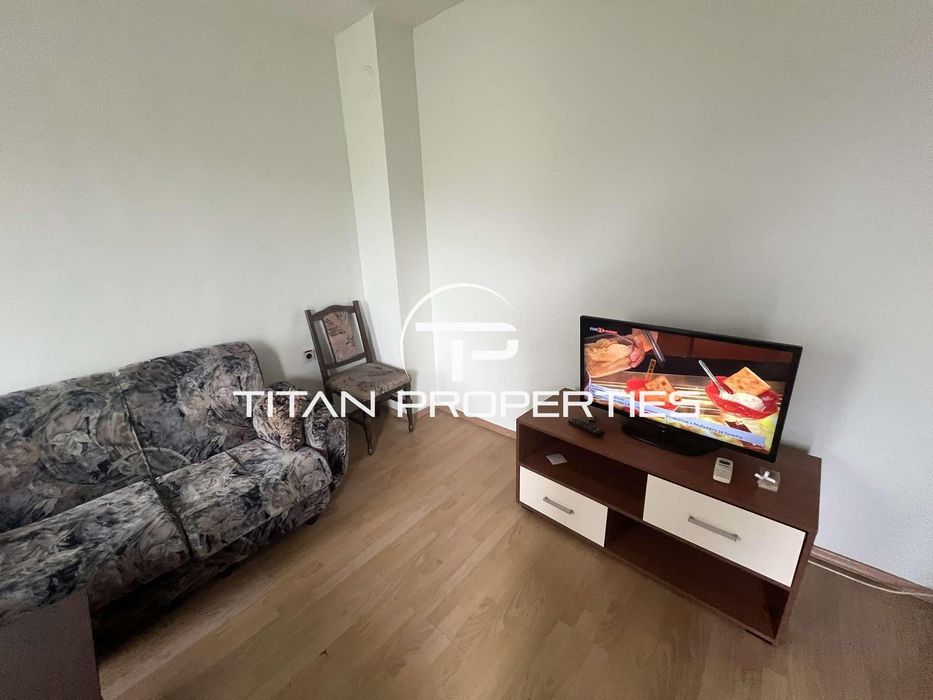 Дава се под наем Двустаен апартамент в Варна, Център - 60 кв.м за 325 € - Снимка #1