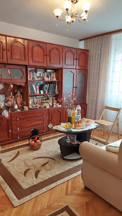 apartament 3 camere decomandat