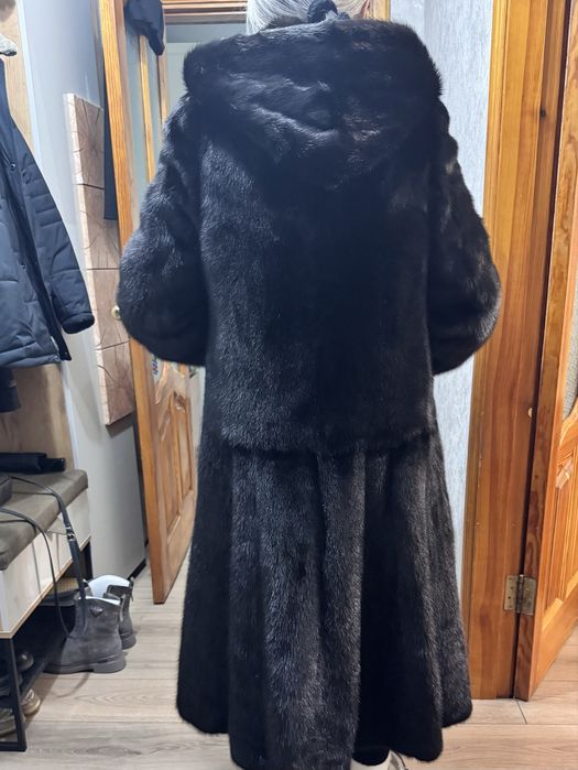 Норковая шуба на продажу