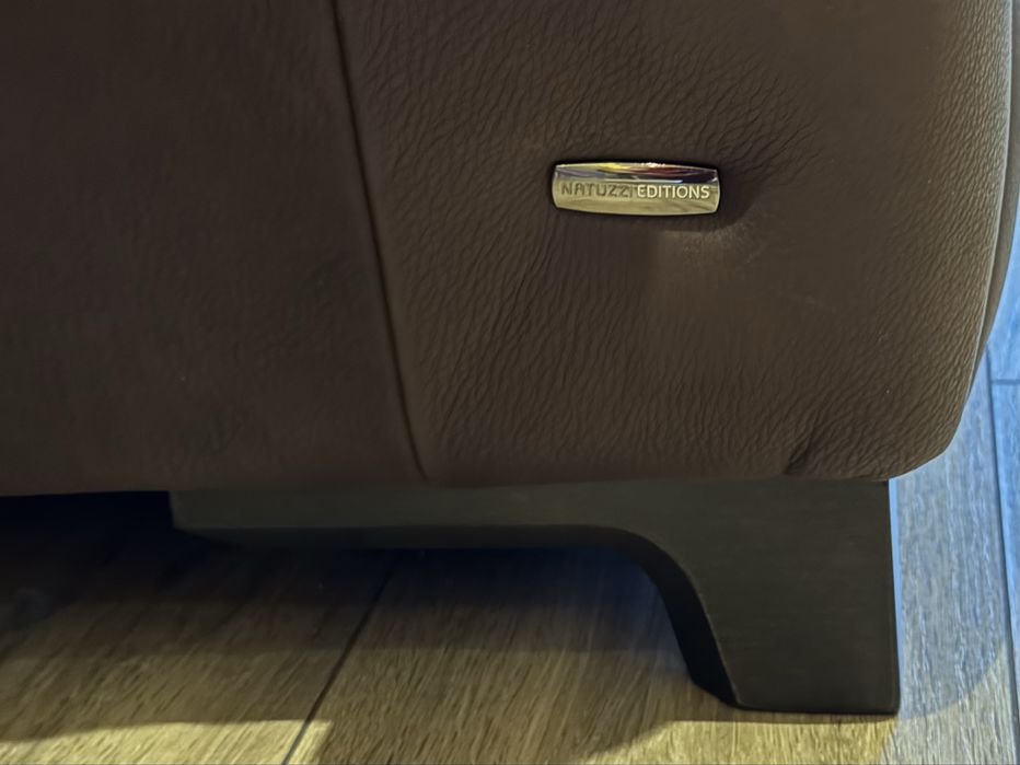 Диван и табуретка Natuzzi Editions B895 Intrigo - Естествена кожа