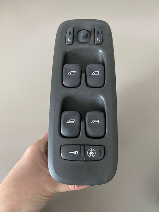 Buton comanda geamuri Volvo S60 S80 V70 XC70 XC90 2000-2010 8673185