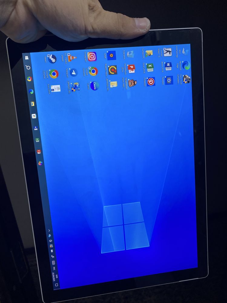 Noutbook Windows Surface pro