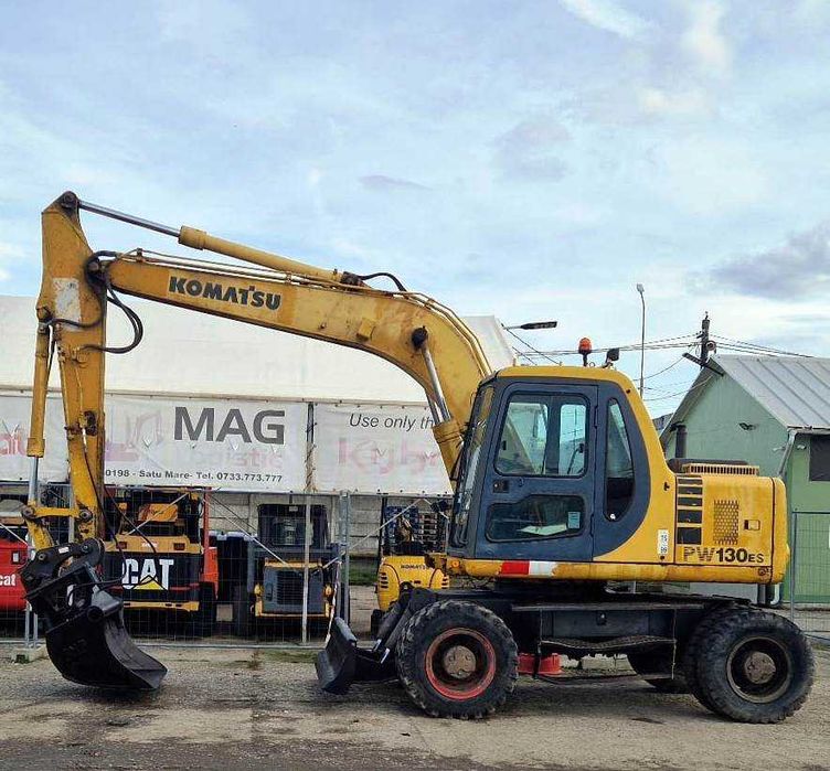 excavator Komatsu PW130