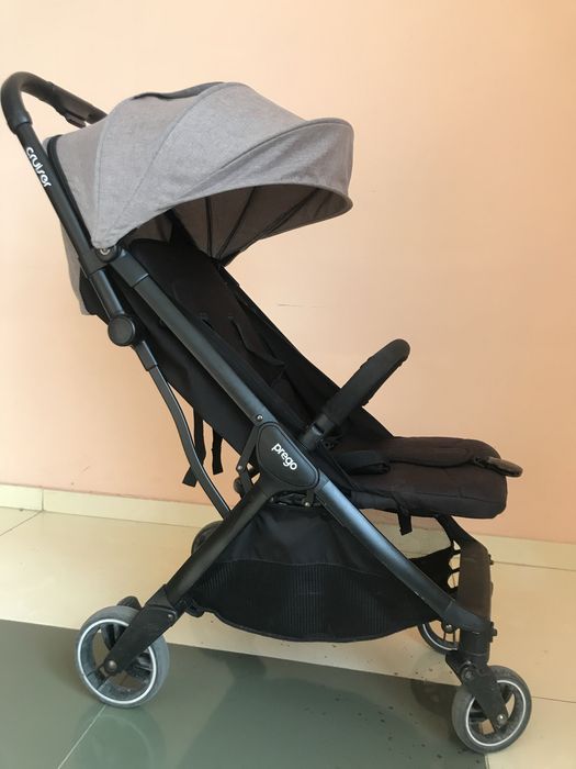 Коляска прогулочная