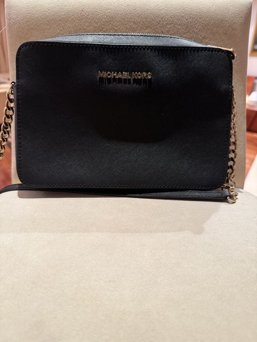 Чанта Michael Kors естествена кожа