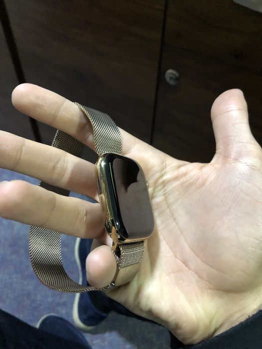 Iwatch 10 46mm milanse loop gold