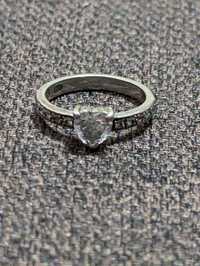 Vand inel argint cu pietre si zirconiu model inima