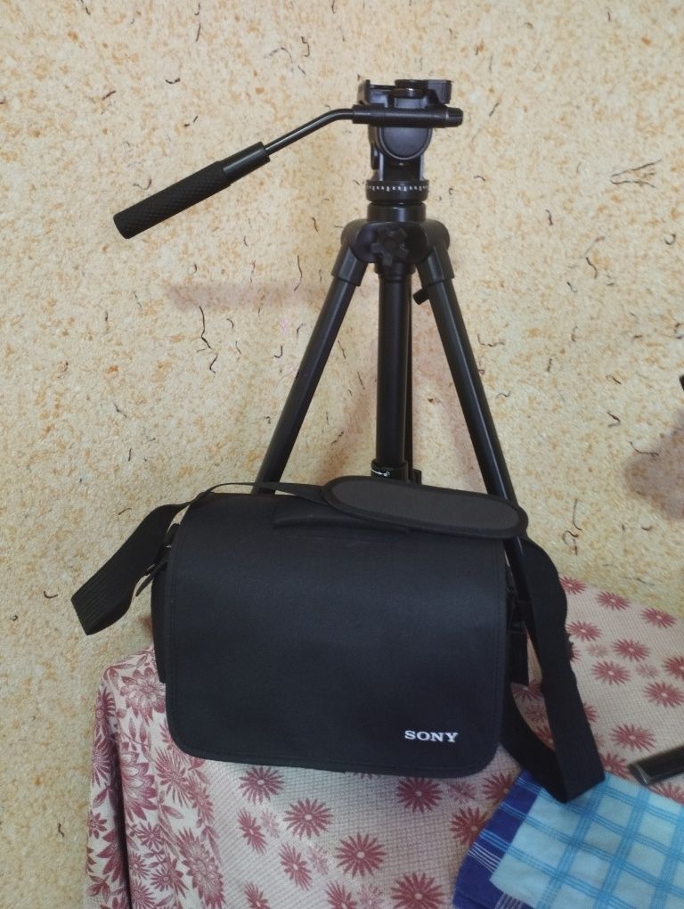 Canon 6D yangi kamplekt sotiladi