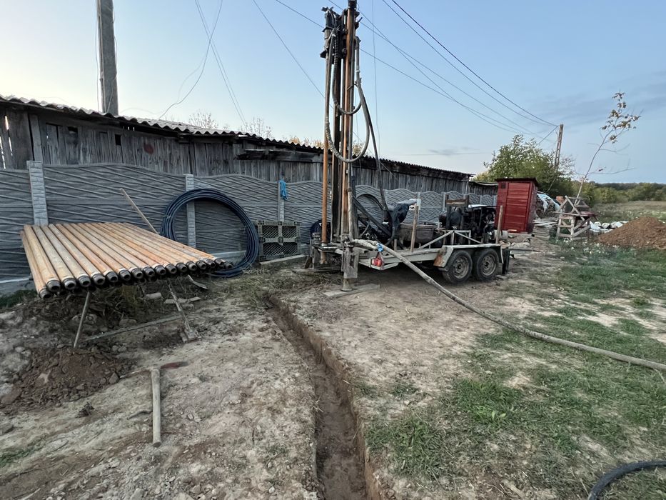 Foraje puturi apa mecanizat
