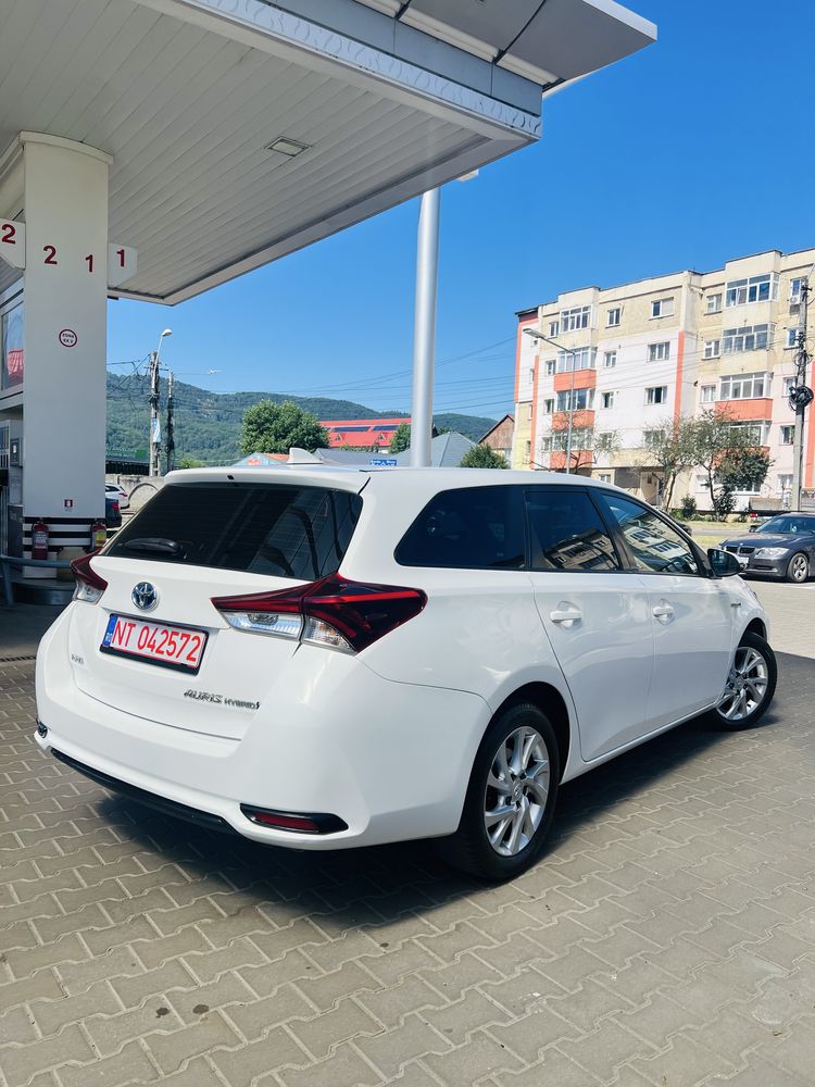 Toyota Auris 1.8 HYBRID 130.000km, 2018