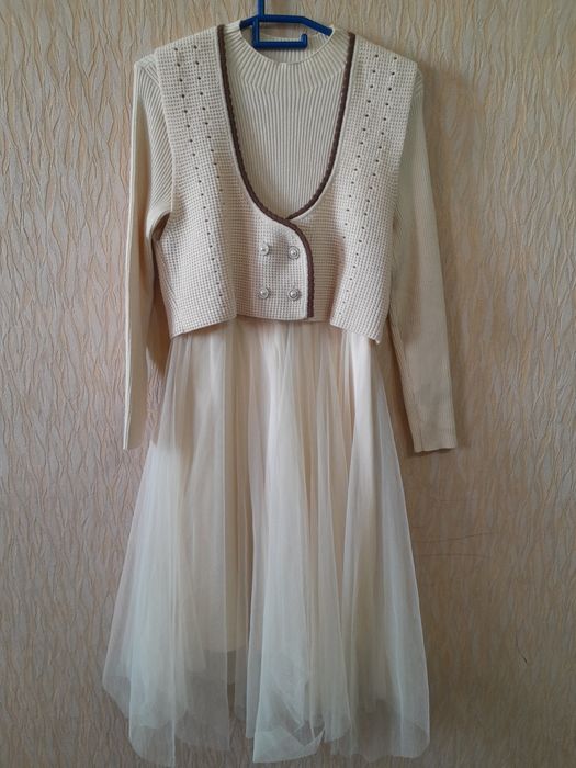 Красивое новое платье