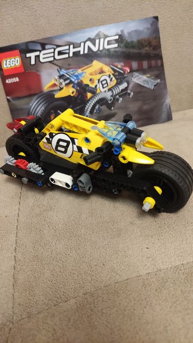 LEGO® Technic 42058 - Мотоциклет за каскади
