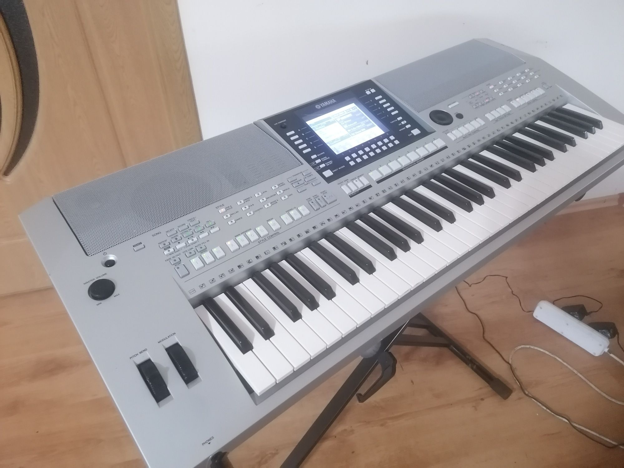 YAMAHA PSR S-500 USB osciloscop