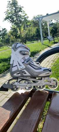 **Vand role profesionale Rollerblade**