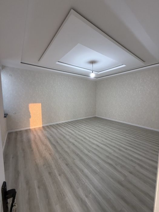 Uchaska Sergile Yuqori Darhon 1.7 sotix 5 ta xona + oshxona Evro remot