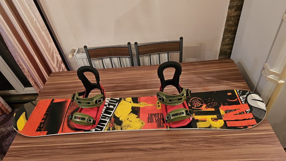 Placa Snowboard Nitro Demand 146 cu legaturi Switchback M