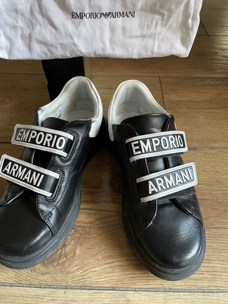 Обувки Армани