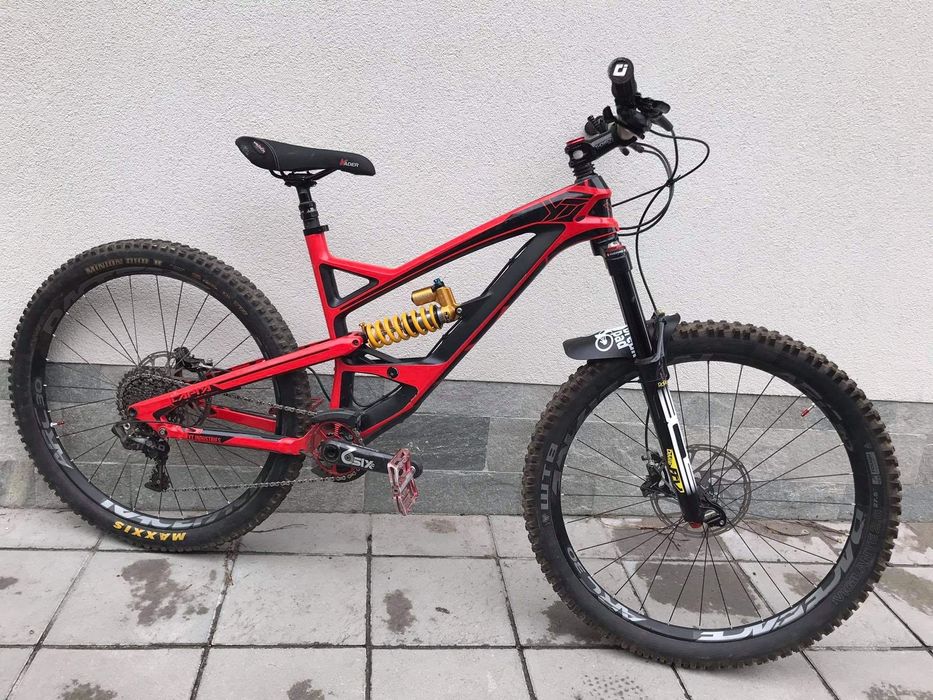 YT Capra CF не trek scott Specialized ram