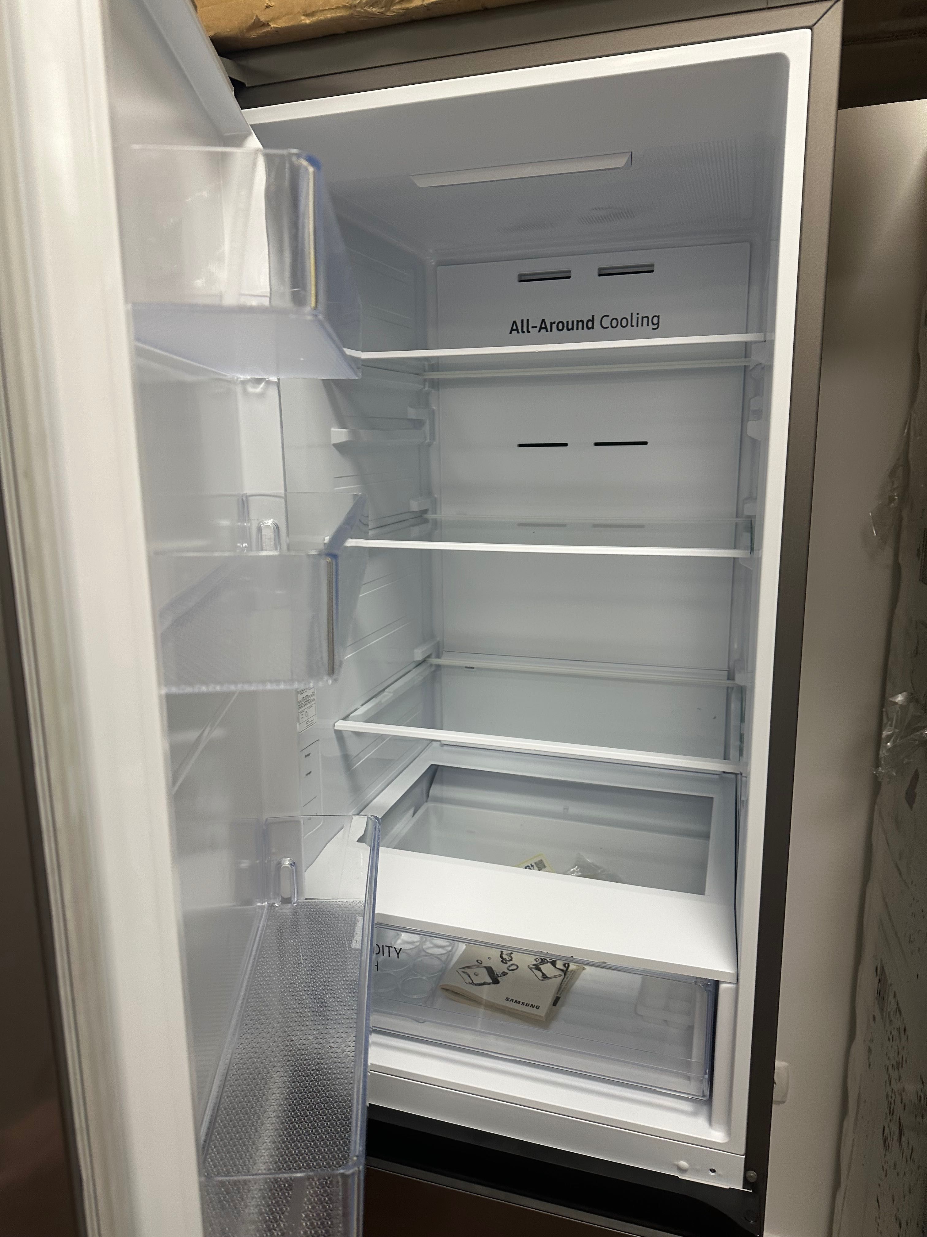 Хладилник с фризер SAMSUNG RL36T600CSA