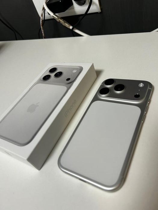 iPhone 17 Pro Max – Silver, 256 GB – Sigilat, SUA, Garanție
