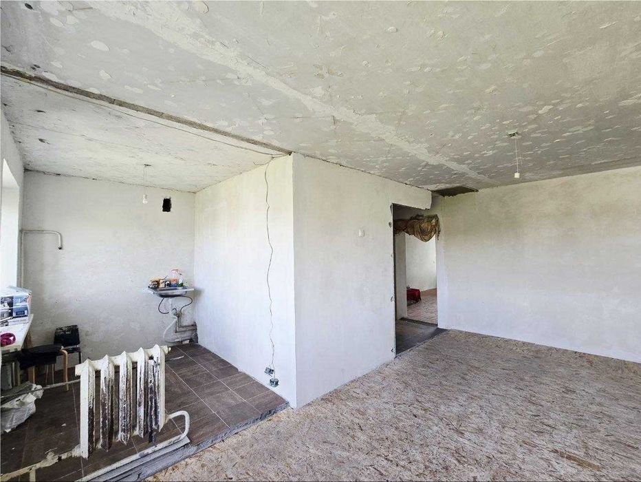 **Продам 3х квартиру свободной планировки по Абая 5мкр р-н Арарата