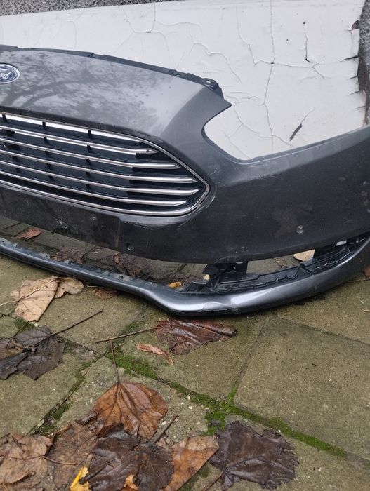 Предна броня от ford c max 2019 2021