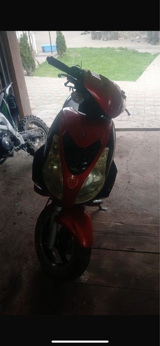 Vand scuter(nu yamaha,malaguti,peugeto,aprilia