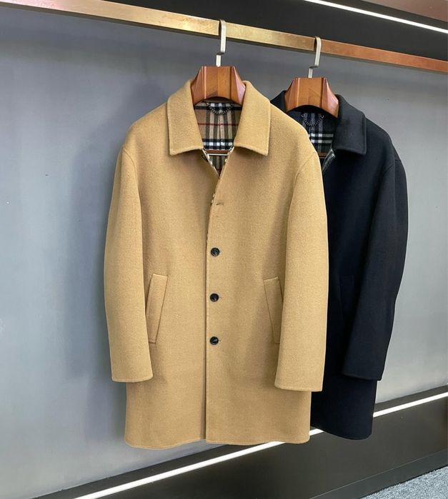 Palton Burberry , calitate premium , pe comanda , nou , M