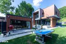 Casa de vacanta moderna cu acces la lac si dotari HIGH END
