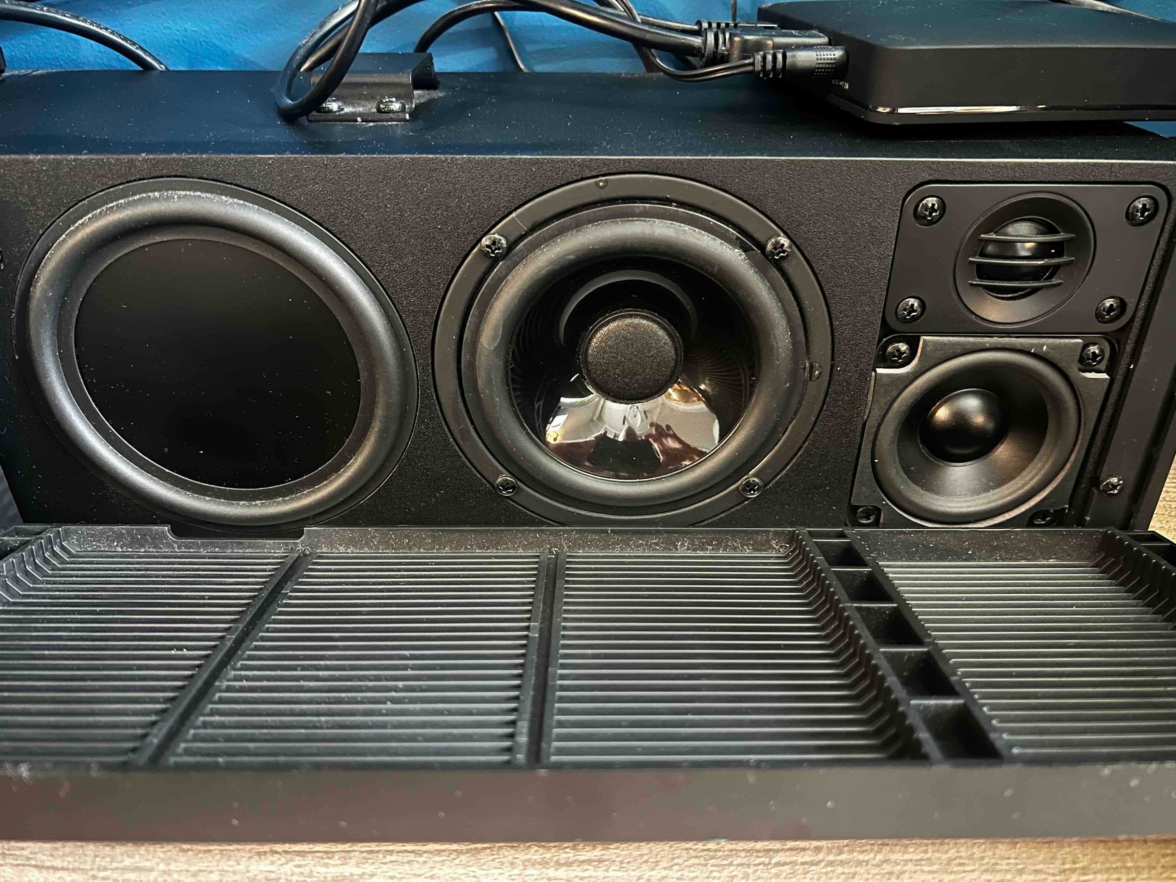 Polycom Cambridge Soundworks Soundbar - YM-1151A