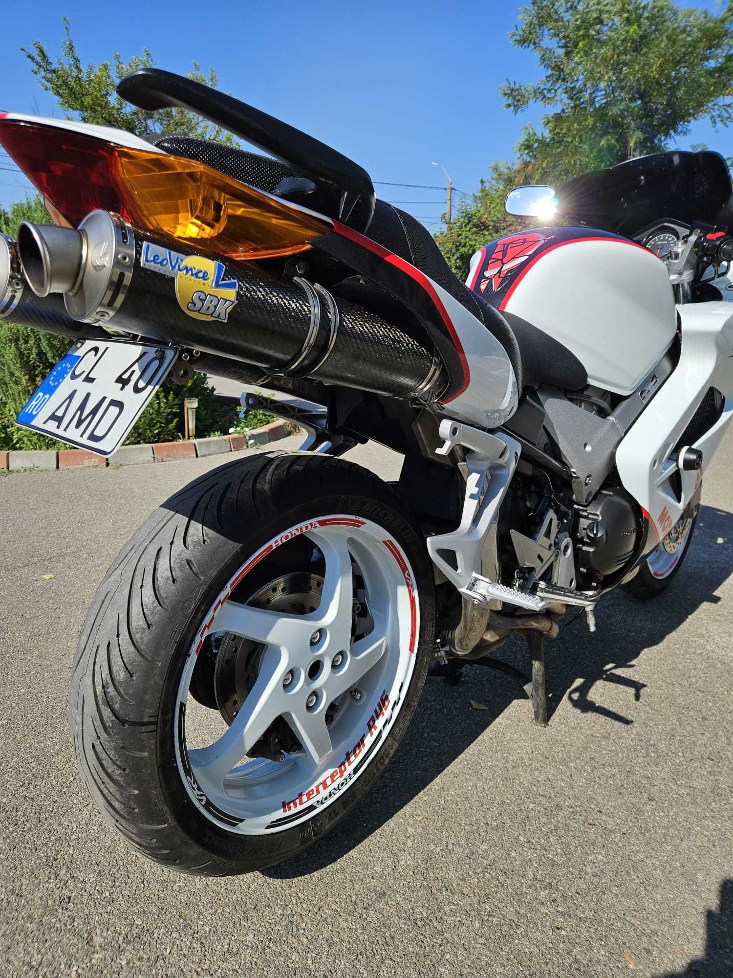 Honda VFR 800 2005