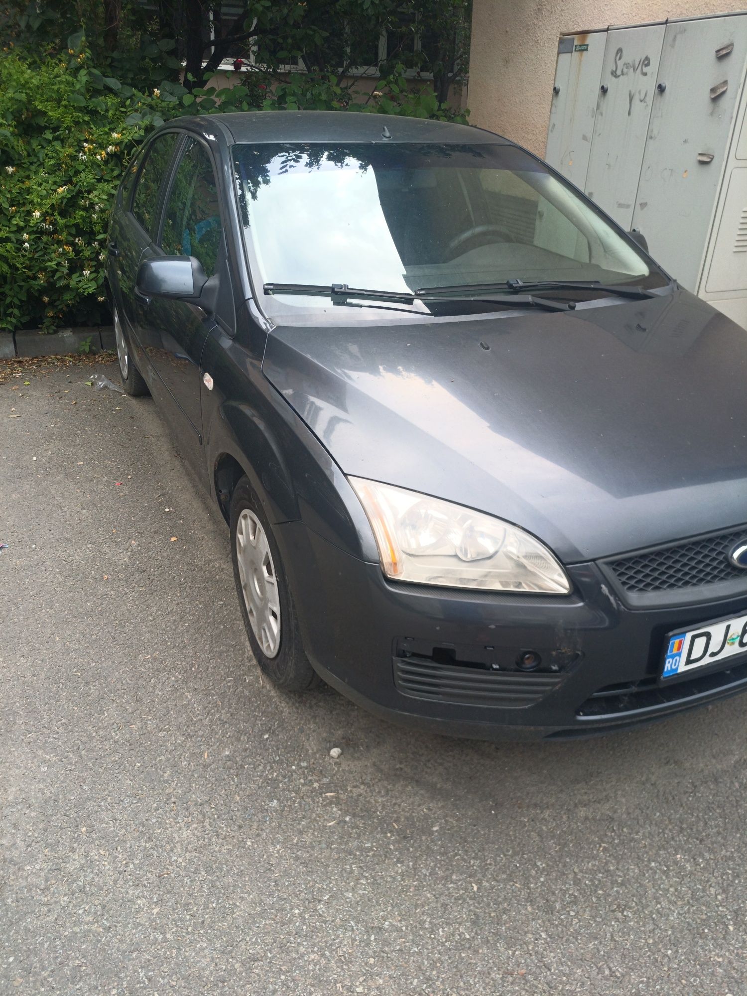 Vând Ford Focus 1,6 benzină+gpl,101 cp,hatchback